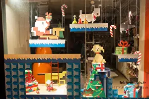Department Store Prints: Christmas window decorations in the BHV pet store, Paris
