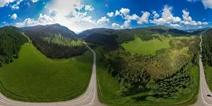 Chuysky trakt road in the Altai mountains
