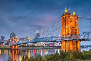Cincinnati, Ohio, USA skyline on the river at dusk