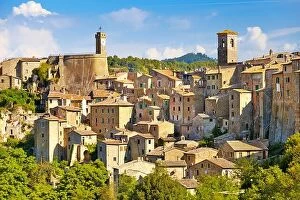Images Dated 6th October 2014: Cityscape of Sorano old town, Tuscany, Italy