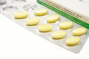 Heal Prints: Clarithromycin tablets antibiotics belonging to a group of medicines known as macrolides
