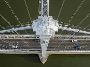 Close-up aerial photo of the Franklin Delano Roosevelt Mid-Hudson Bridge over the Hudson River, Poughkeepsie NY