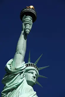 Gift Prints: close upright New York cities Statue of Liberty
