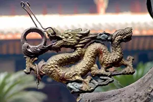 Chinese Culture Prints: Closeup of a Chinese dragon sculpture