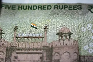 Closeup of Indian new 500 rupee note with backside of heritage red fort delhi india