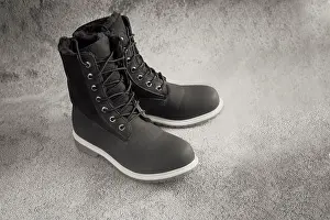 Convenience Prints: Comfortable winter boots with lacing, insulated with fur