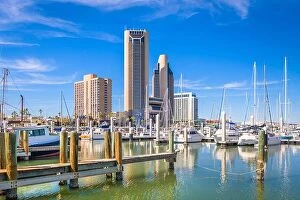 Images Dated 29th January 2018: Corpus Christi, Texas, USA skyline on the bay in the day