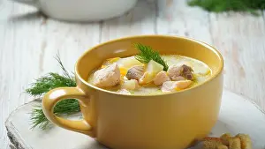 Fillet Prints: Creamy fish soup with salmon, potatoes