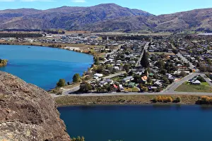 Cromwell Prints: Cromwell, Lake Dunstan, New Zealand