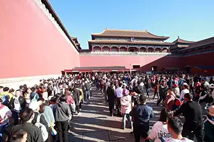 National Day Prints: Crowds of Chinese tourists queue up to visit the Palace Museum