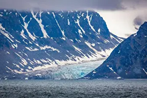 Magdalensfjorden Prints: cruising in the Arctic in the Magdalensfjord on Svalbard along a glacier