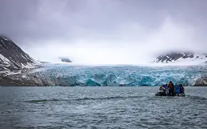Magdalensfjorden Prints: cruising in the Arctic in the Magdalensfjord on Svalbard along a glacier