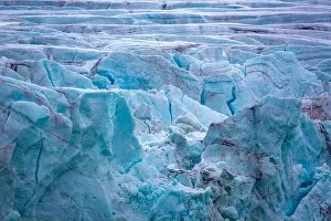 Magdalensfjorden Prints: cruising in the Arctic in the Magdalensfjord on Svalbard along a glacier
