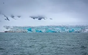 Kolony Prints: cruising at Smeerenburg on Spitsbergen, Norway