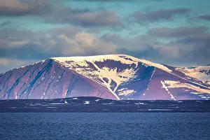 Kolony Prints: cruising at Smeerenburg on Spitsbergen, Norway