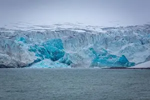 Kolony Prints: cruising at Smeerenburg on Spitsbergen, Norway