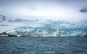 Kolony Prints: cruising at Smeerenburg on Spitsbergen, Norway