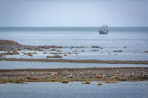 Kolony Prints: cruising at Smeerenburg on Spitsbergen, Norway
