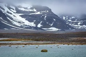 Kolony Prints: cruising at Smeerenburg on Spitsbergen, Norway