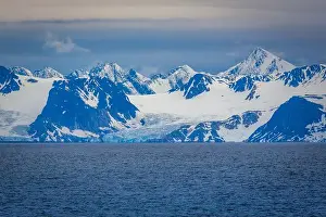 Groenlandsee Prints: cruising at Smeerenburg on Spitsbergen, Norway