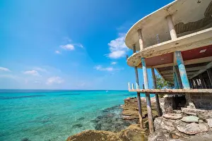 Decaying Prints: The crumbling ruins of Santa Carolina Hotel on Paradise Island