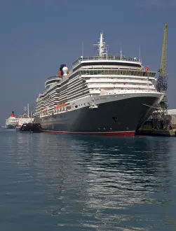 Passenger Prints: Cunard Queen Victoria and Queen Elizabeth 2 in the background