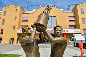 Sculpting Prints: Cup Winners Monument from 1968
