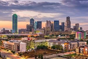 Images Dated 28th August 2017: Dallas, Texas, USA skyline at dusk