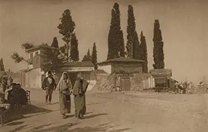 Ottoman Empire Prints: Dans le haut quartier turc - Boissonnas Frédéric - 1919