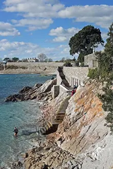 Escape Prints: Devil's Point on the seafront in Stonehouse