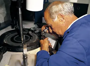 Polishing Prints: Diamond cutter Amsterdam Holland