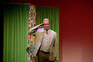 Schauspieler Prints: Dirk Neumann in dem Bühnenstück HERRICHT & PREIL IM HOPPEGARTEN von Hans-Joachim Preil im Hoftheater Dresden
