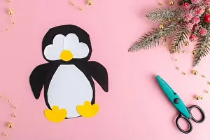 Step By Step Prints: DIY. Step-by-step instructions for making a penguin out of paper. Step 1