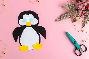 Step By Step Prints: DIY. Step-by-step instructions for making a penguin out of paper. Step 1