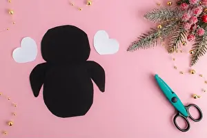 Step By Step Prints: DIY. Step-by-step instructions for making a penguin out of paper. Step 1