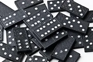 Collapse Prints: Dominoes is a board game in which rectangular tiles (tiles) are used