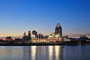 Reds Prints: Downtown Cincinnati skyline from Kentucky