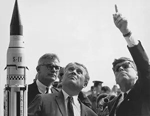 Saturn Prints: Dr. Wernher von Braun explains the Saturn Launch System to President John F