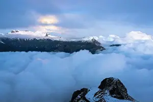 Dratterhorn, Hoganthorn, Sulegg mountain peaks in a sea of clouds, Mannlichen, Jungfrau Region, Bern canton, Switzerland