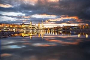 Images Dated 22nd September 2013: Dresden, Germany on the Elbe River at dusk