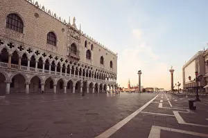 Marks Prints: Ducal palace, Venice, Italy