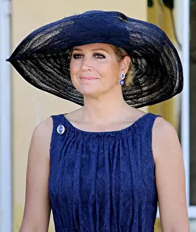 Antilles Prints: Dutch Princess Maxima visits the Rising Cultural Park of Bonaire