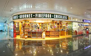 Floors Prints: Duty-free zone, Franz Josef Strauss Airport Munich, Bavaria