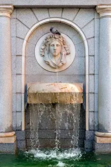 Pause Prints: Ein Brunnen in der Innenstadt von Madrid