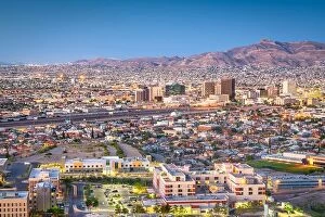 Images Dated 21st June 2019: El Paso, Texas, USA downtown city skyline at twilight