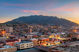 El Paso, Texas, USA downtown city skyline in the morning with mountains
