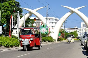 Kenyan Prints: Elephant tusks, Moi Avenue, Mombasa, Kenya
