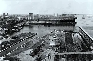 1906 Prints: English: Photograph, Harbour from G