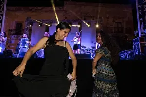 Italien Prints: Enjoying and dancing to pizzica (traditional Salento music) in Uggiano la Chiesa