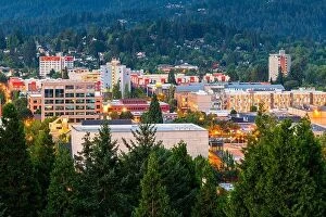 Images Dated 19th June 2018: Eugene, Oregon, USA downtown cityscape at dusk